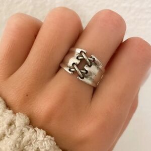 🤍Silver Lace-Up Ring🤍